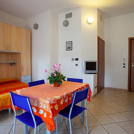 Leonardo Apartmanhotel