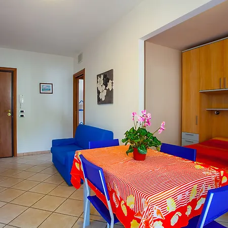 Aparthotel Leonardo 3*